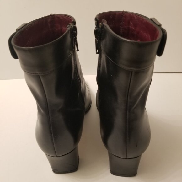Coach Black Leather Ankle Boots  size 8 - Picture 2 of 5